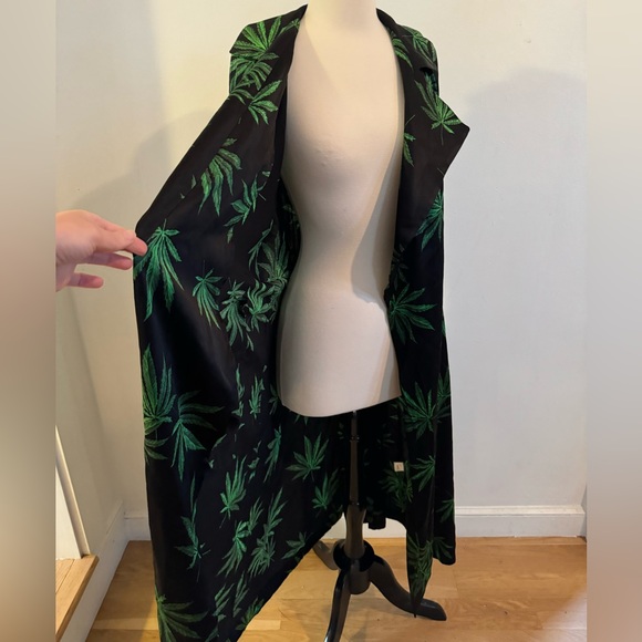 We Are Leone Long Silk Cannabis Leaf Duster Kimono with Belt XS/S - Picture 9 of 14